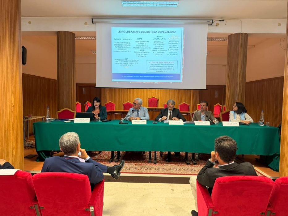 Il convegno Oltre l'infortunio nell'Aula Magna del Palazzo di Giustizia di Caltanissetta