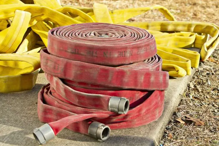 Esercitazione antincendio con naspo